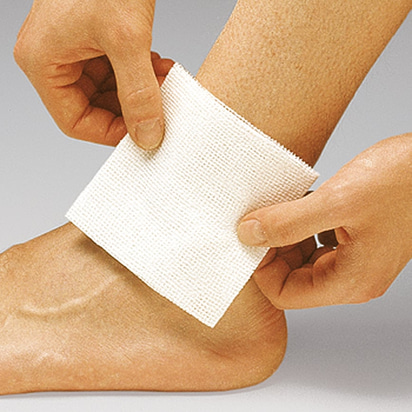 “HARTMANN” Medicomp Extra MDR, non-sterile, 6 ply, 30 g/m² (7,5×7,5cm), P100 Hartmann產品
